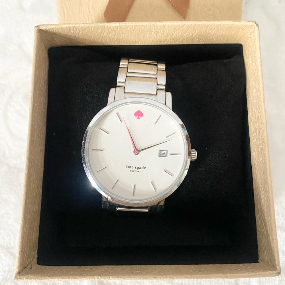 Kate Spade EUC+ Silver Tone Link Watch w/Pillow & Box